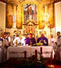 Pohod biskupa Pozaića na početku Došašća župi sv. Jelene Križarice u Zaboku